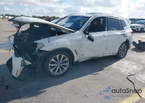 2018 BMW X3 xDrive30I z USA, uszkodzony, nr VIN 5UXTR9C50JLC77330
